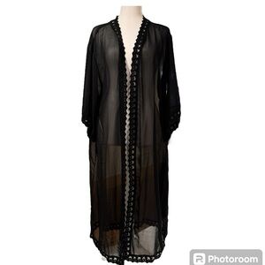 LuLaRoe Black Sheer Kimono Lace Trim Half Sleeve Open Front, Size M